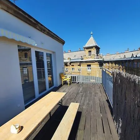Apartment Beauty On The Rooftop With Ac And Rooftop Terrace *