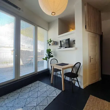 Beauty On The Rooftop With Ac And Rooftop Terrace Apartment *