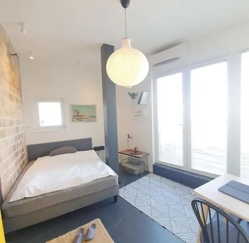 Beauty On The Rooftop With Ac And Rooftop Terrace Apartament *